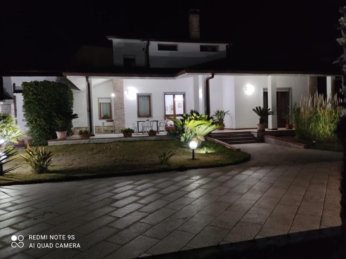 Villa Aristogatti San Pietro Vernotico Esterno foto